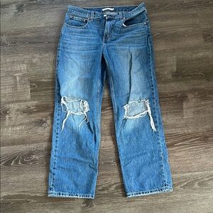 Levi's Women's Straight Leg Jeans in Distressed Blue